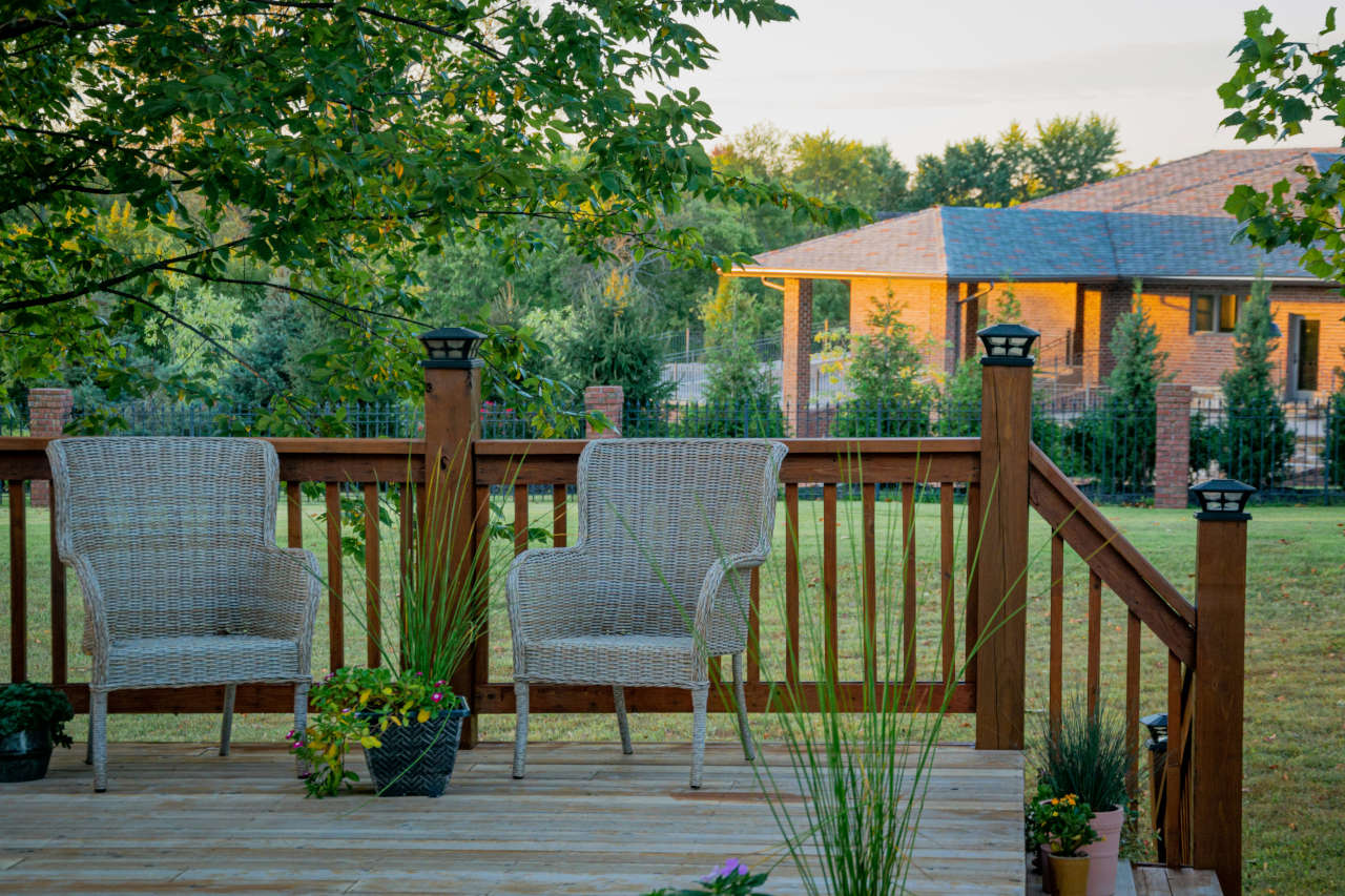 5 Signs It’s Time to Repair or Replace Your Deck in Muncie (Featured Photo) | Blog Post | Property Pros Muncie